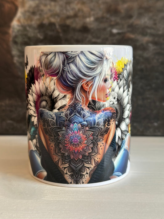 Tasse „Tattoogirl Blumen“