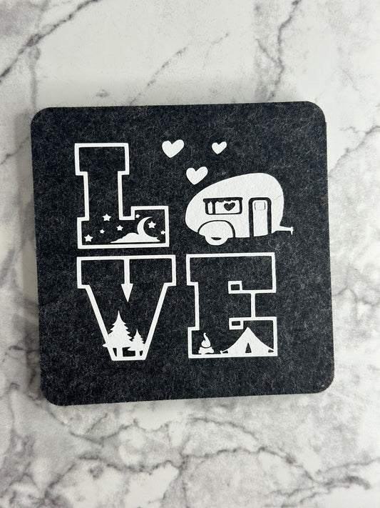 FILZUNTERSETZER „CAMPING LOVE“